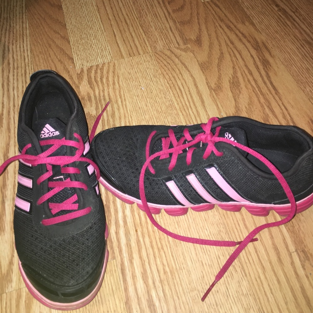 Women’s 7.5 pink black Adidas shoes 7 & 1/2